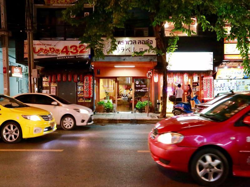 Travel Lodge Surawong (Adults Only) Bangkok Exterior photo