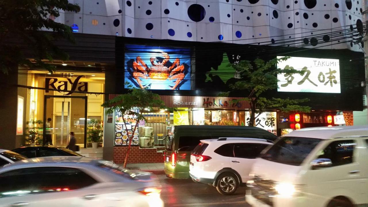 Travel Lodge Surawong (Adults Only) Bangkok Exterior photo
